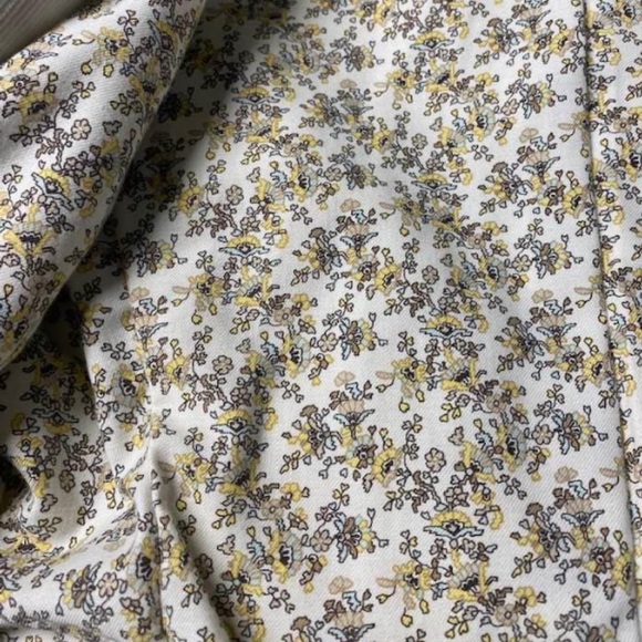 Gap Corduroy Jacket. Stretch. Size 0. Like new. - Picture 5 of 5